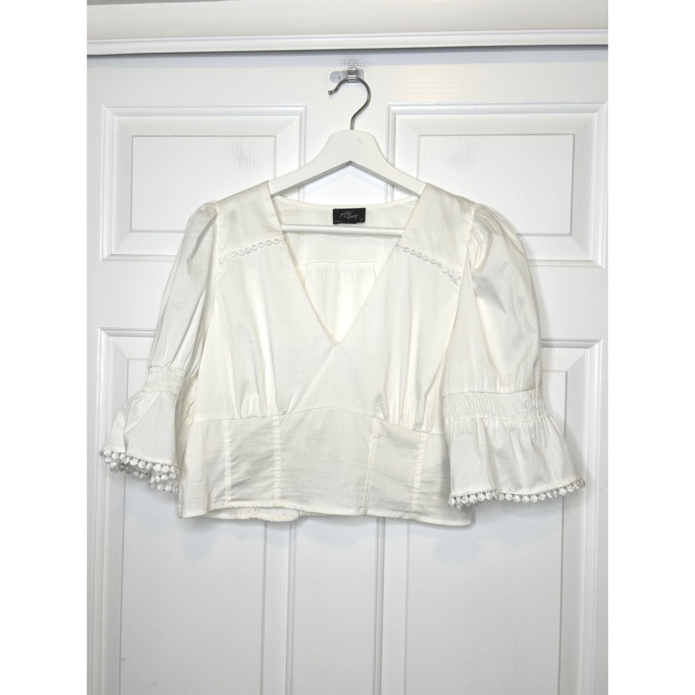 Milk & Honey NEW Puff Sleeve Crop‎ Top Large Pom Pom V-Neck
